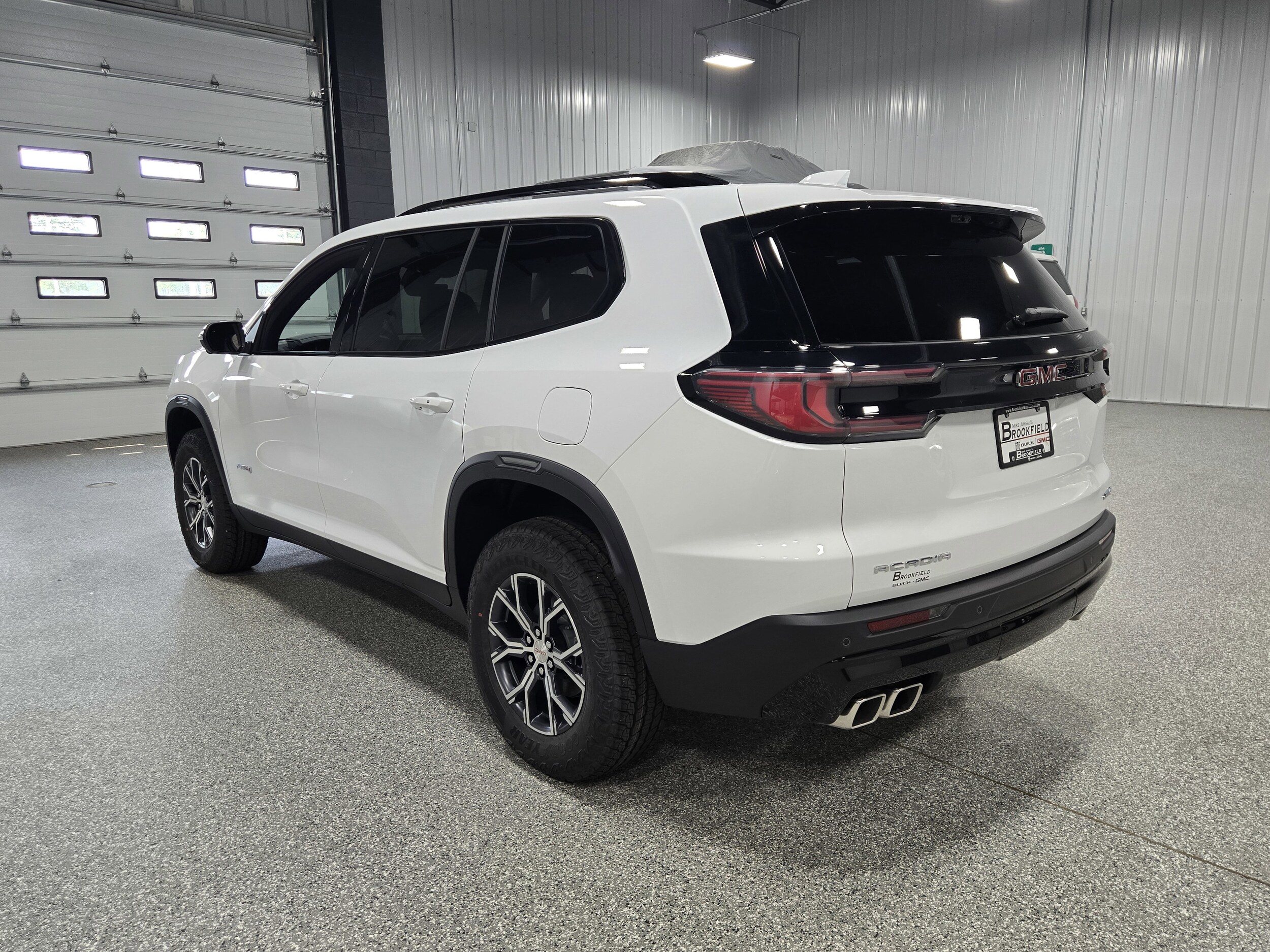 2026 Gmc Acadia AT4 photo 3