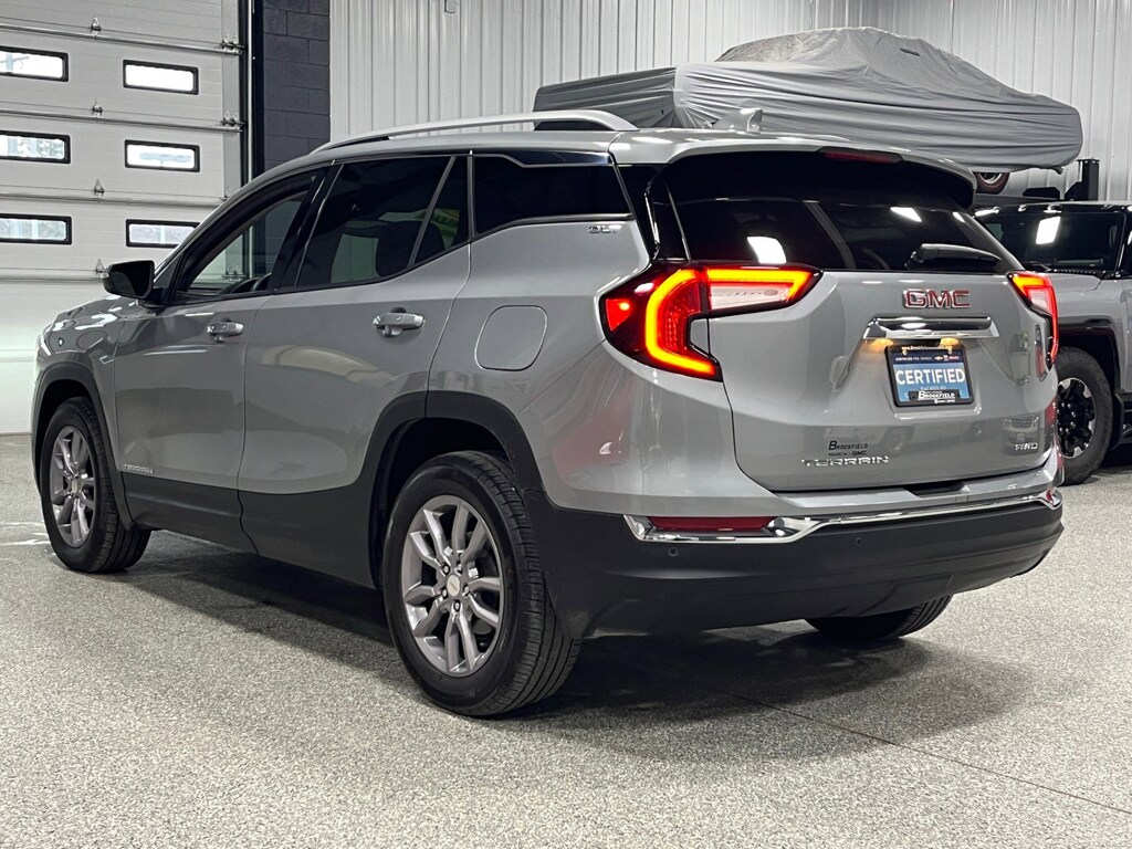 Certified 2024 GMC Terrain SLT SUV