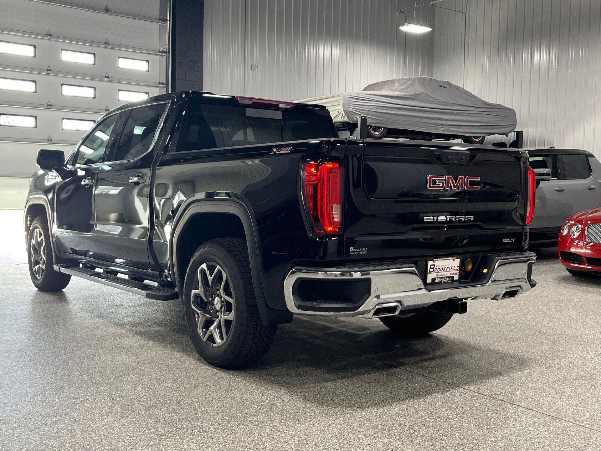 2026 Gmc Sierra 1500 SLT photo 2