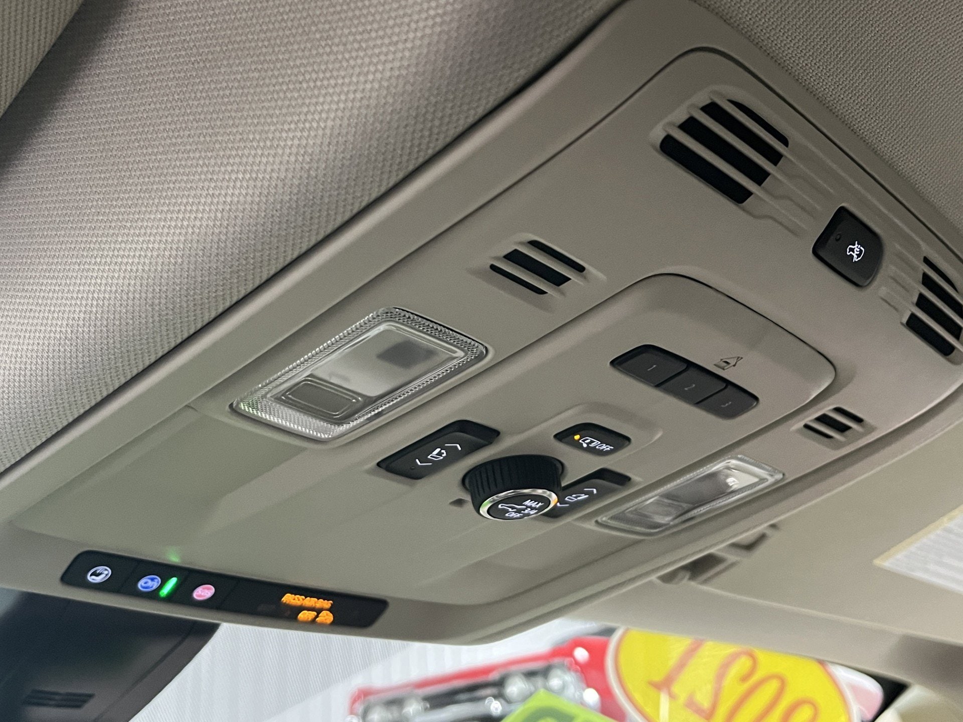 2021 GMC Yukon Denali - Photo 16