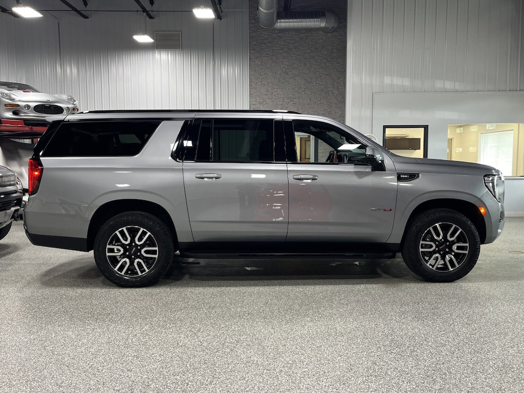 Used 2024 GMC Yukon XL AT4 SUV