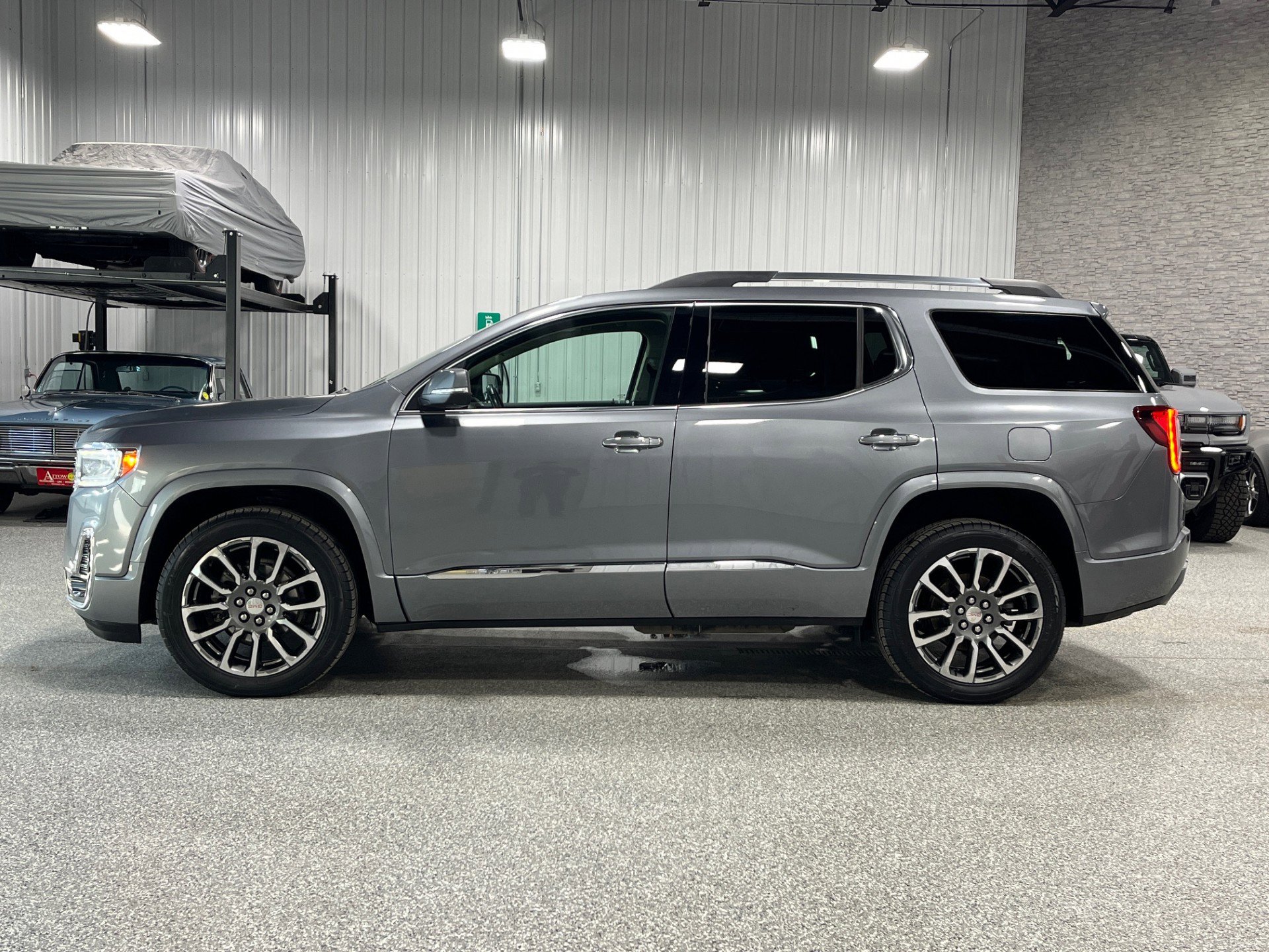 Certified 2022 GMC Acadia Denali with VIN 1GKKNXLS7NZ109479 for sale in Brookfield, WI