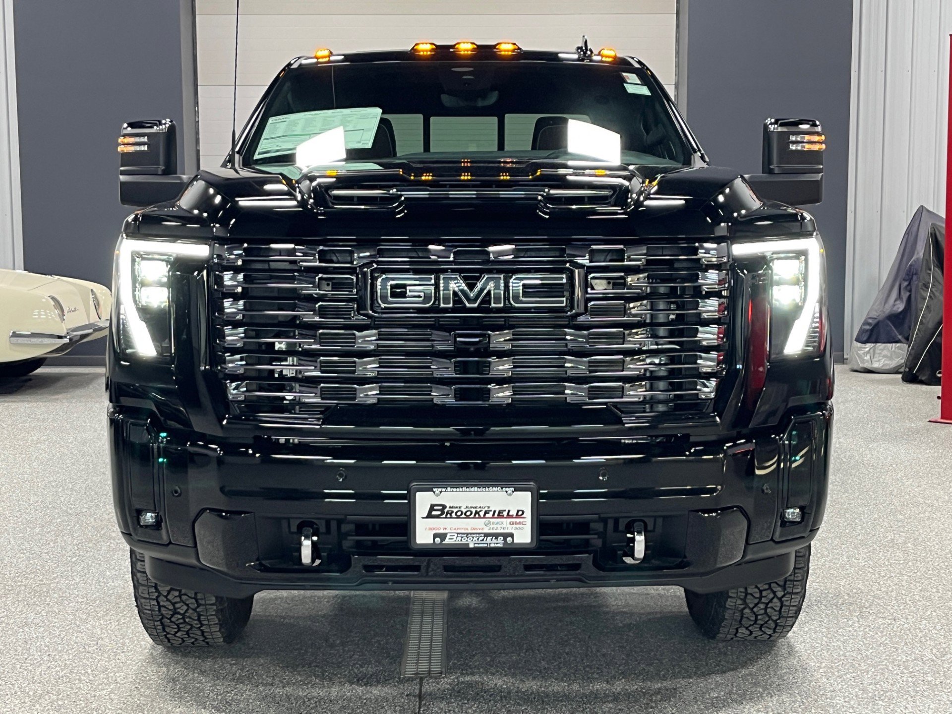2026 GMC Sierra 3500HD Denali Ultimate - Photo 8