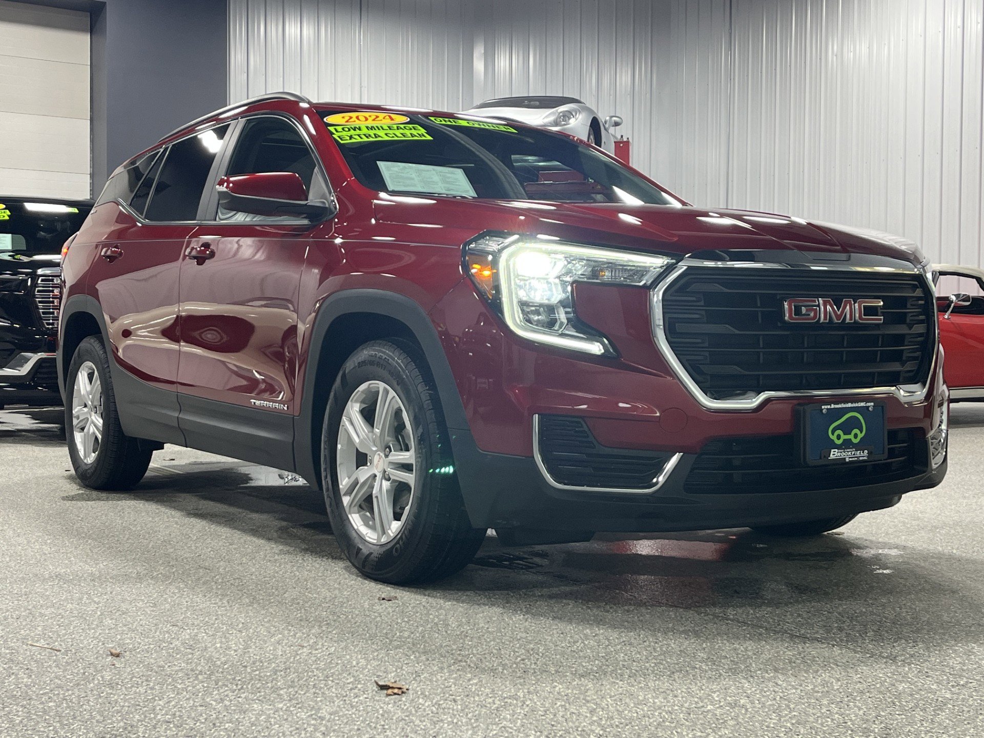 2024 GMC Terrain SLE - Photo 6