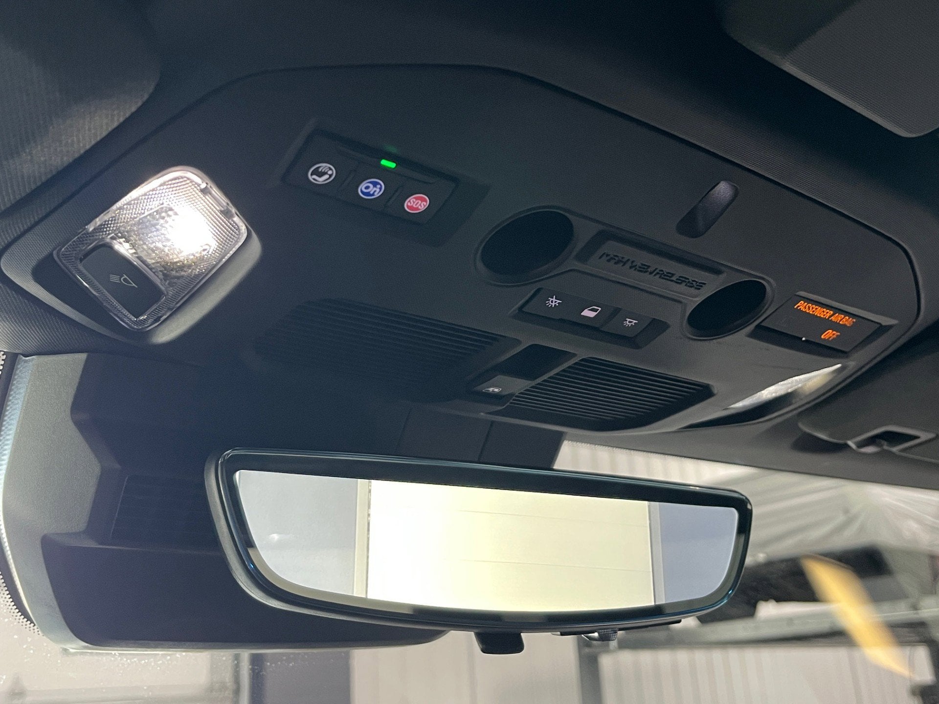 2025 GMC HUMMER EV 3X - Photo 17