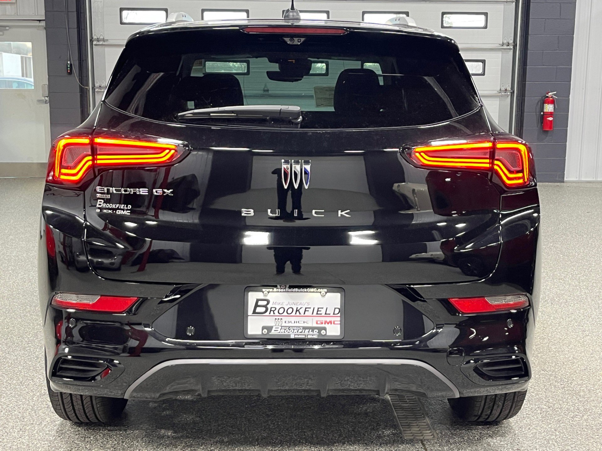 2026 Buick Encore GX Avenir photo 4