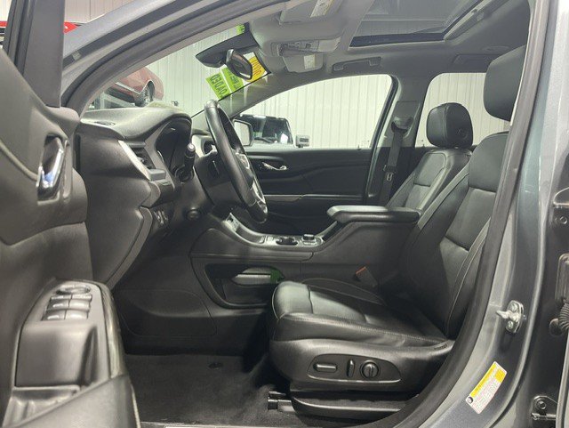 2020 GMC Acadia SLT - Photo 13