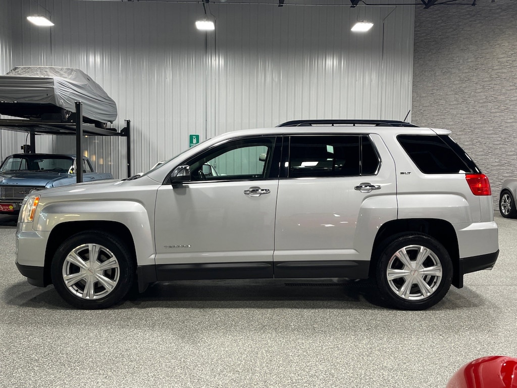 Used 2017 GMC Terrain SLT SUV