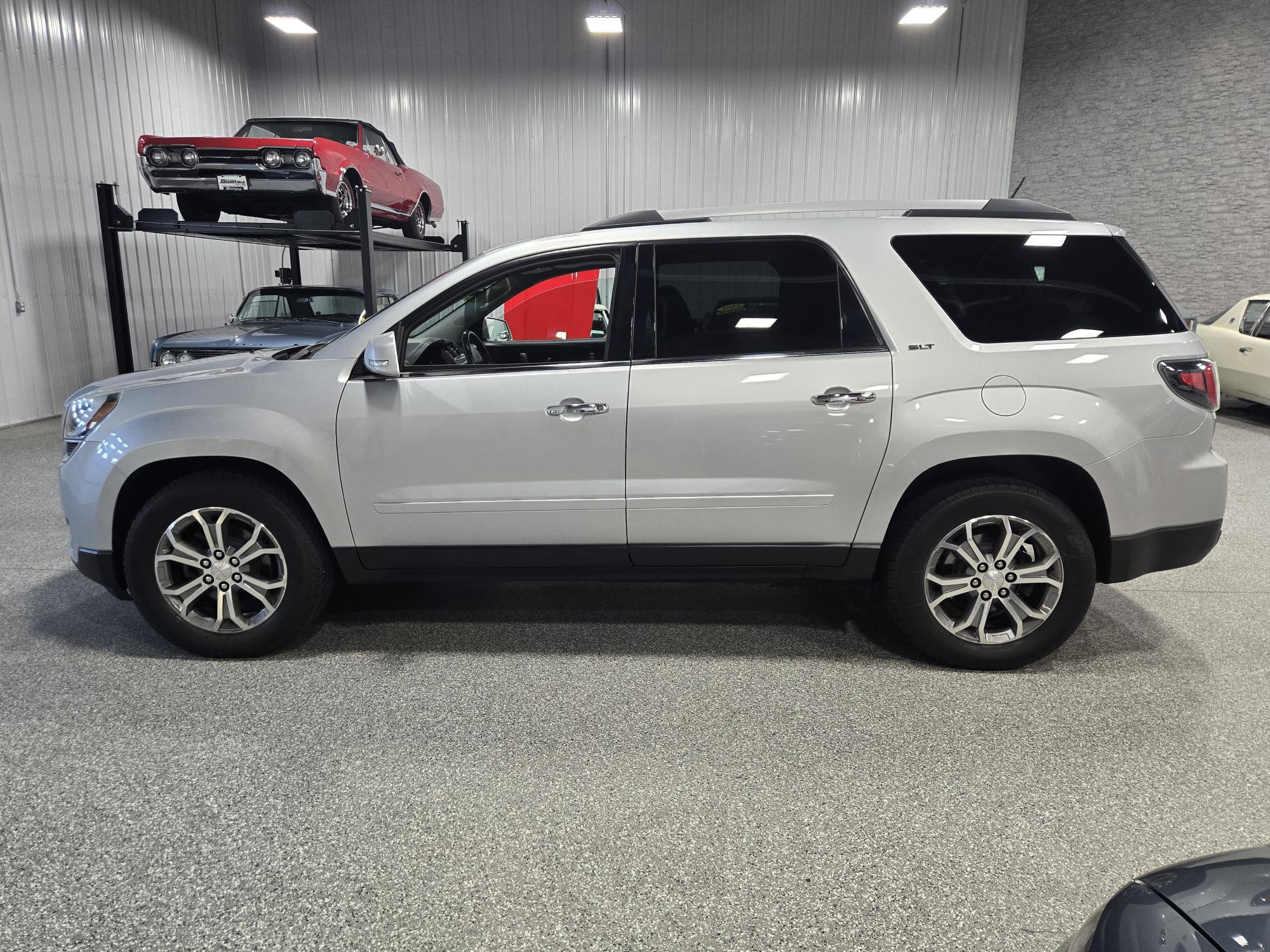 Used 2016 GMC Acadia SLT-1 with VIN 1GKKVRKDXGJ230684 for sale in Brookfield, WI
