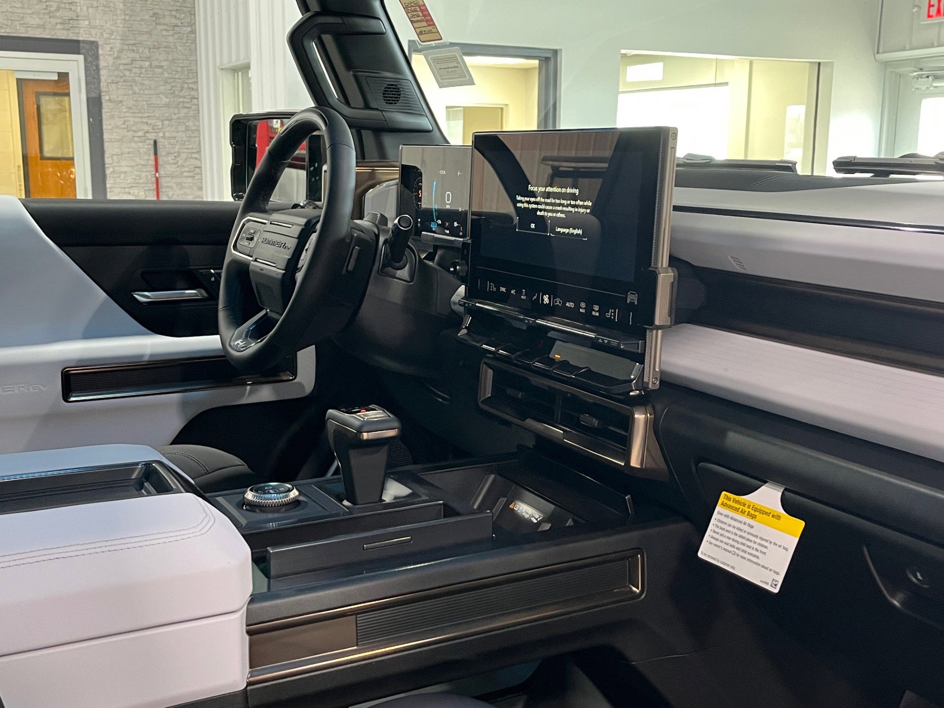 2025 GMC HUMMER EV 3X - Photo 10