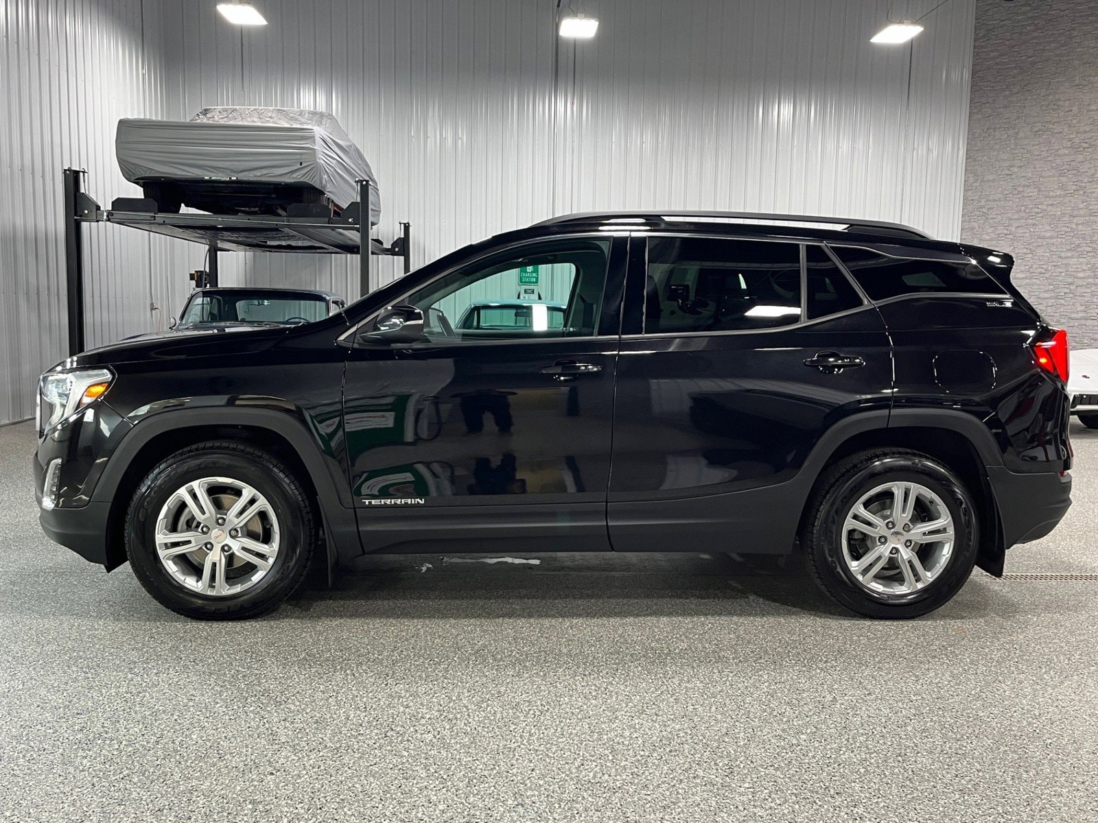 Used 2018 GMC Terrain SLE with VIN 3GKALTEV5JL378230 for sale in Brookfield, WI