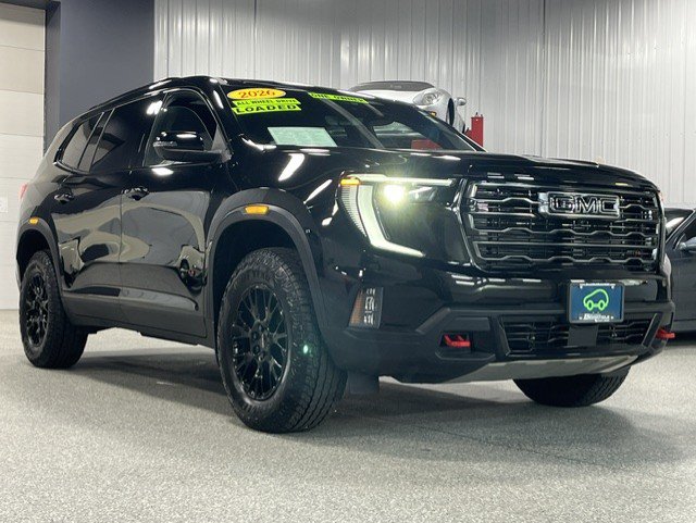 2026 GMC Acadia AT4 - Photo 7