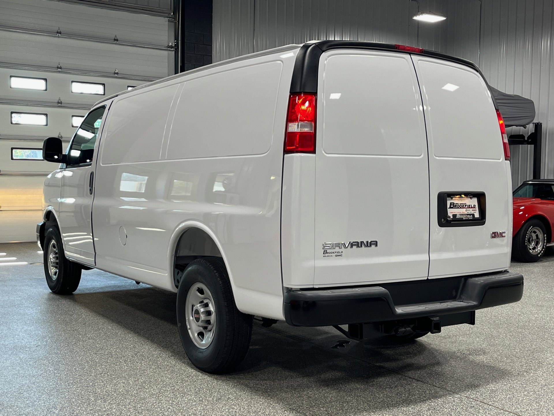 2025 Gmc Savana 3500 Cargo photo 3