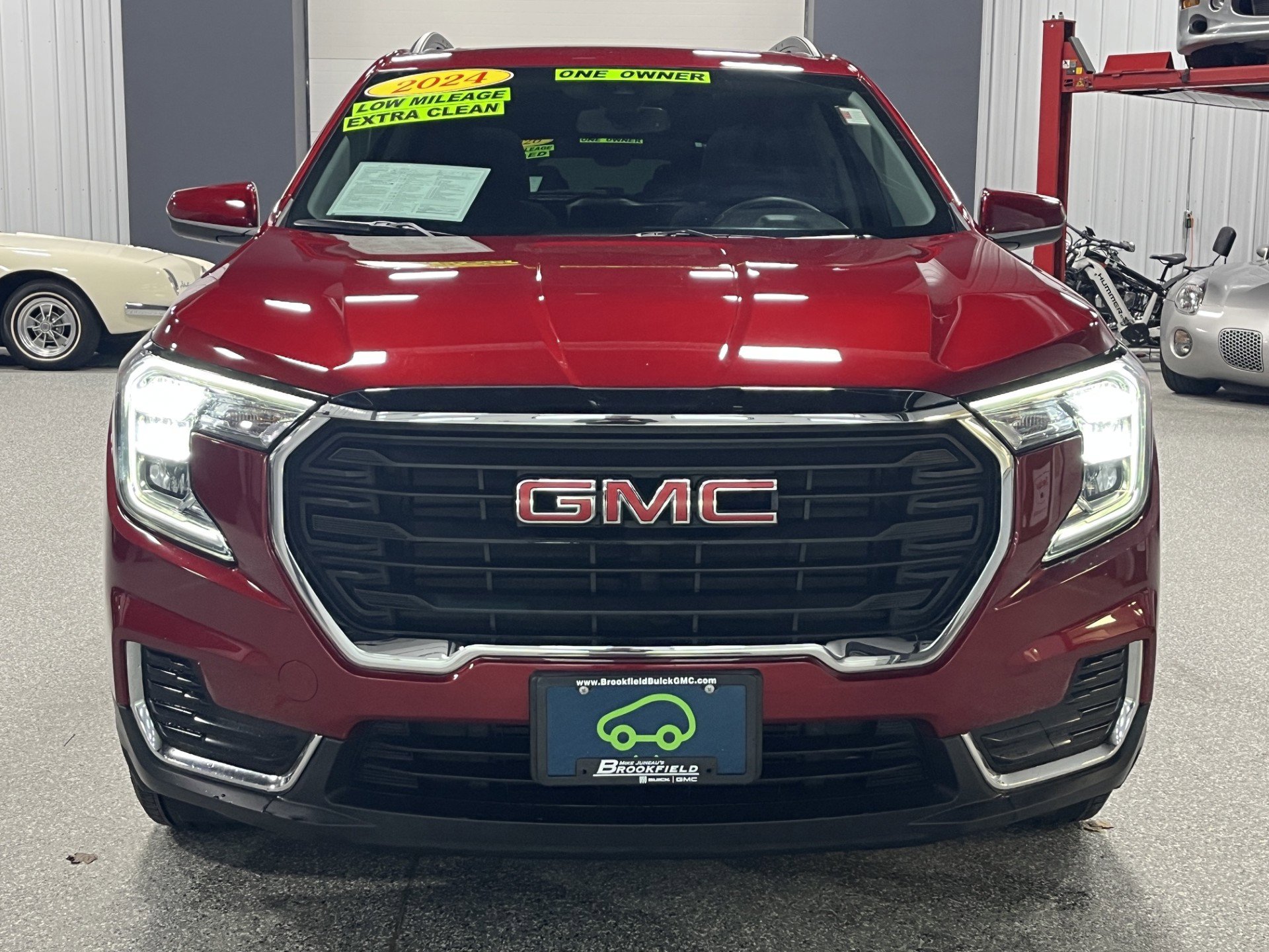 2024 GMC Terrain SLE - Photo 7