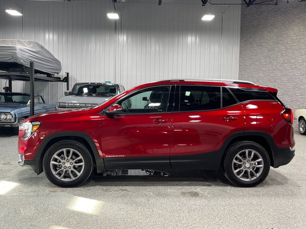 Certified 2024 GMC Terrain SLT SUV