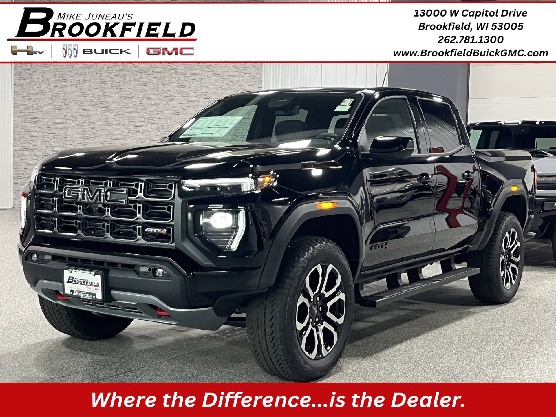 2026 GMC Canyon 4WD AT4 Crew Cab Short Box's photo