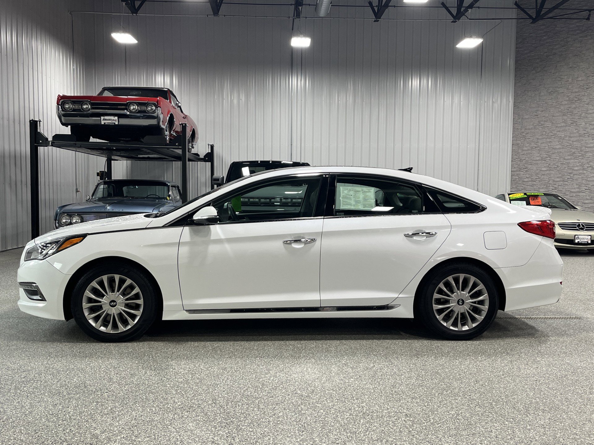 Used 2015 Hyundai Sonata Limited with VIN 5NPE34AF0FH017576 for sale in Brookfield, WI