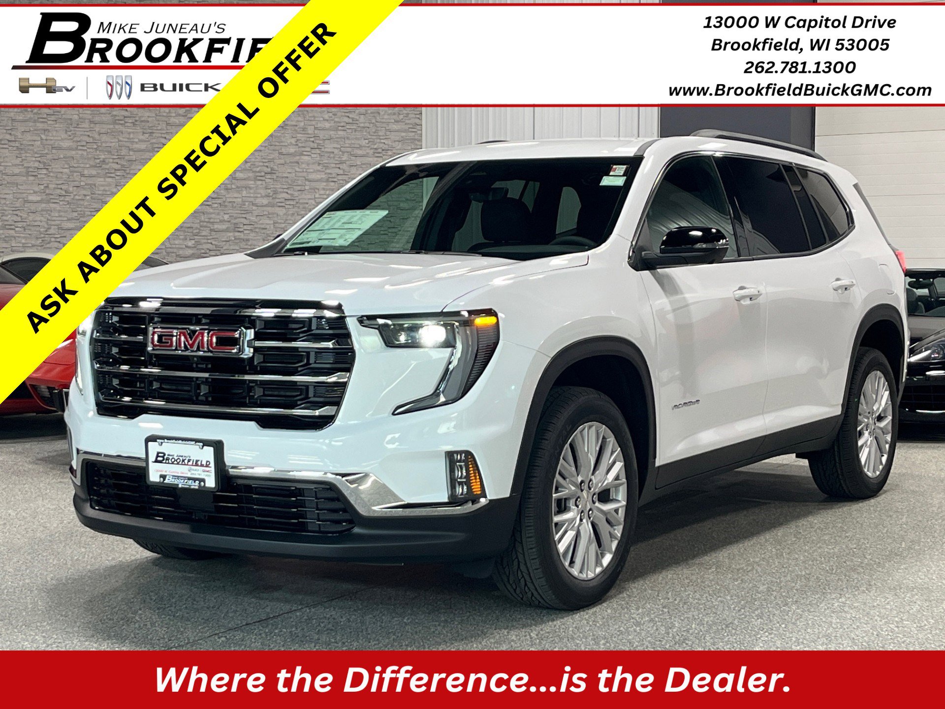 2026 GMC Acadia Elevation's photo