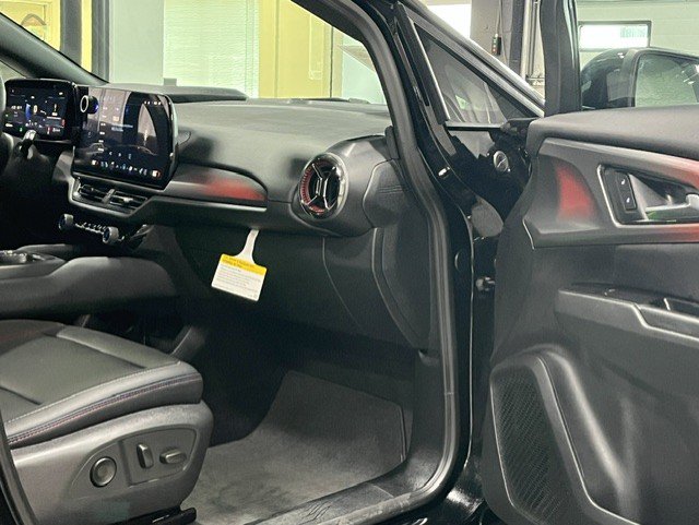 2026 Chevrolet Equinox EV RS - Photo 8