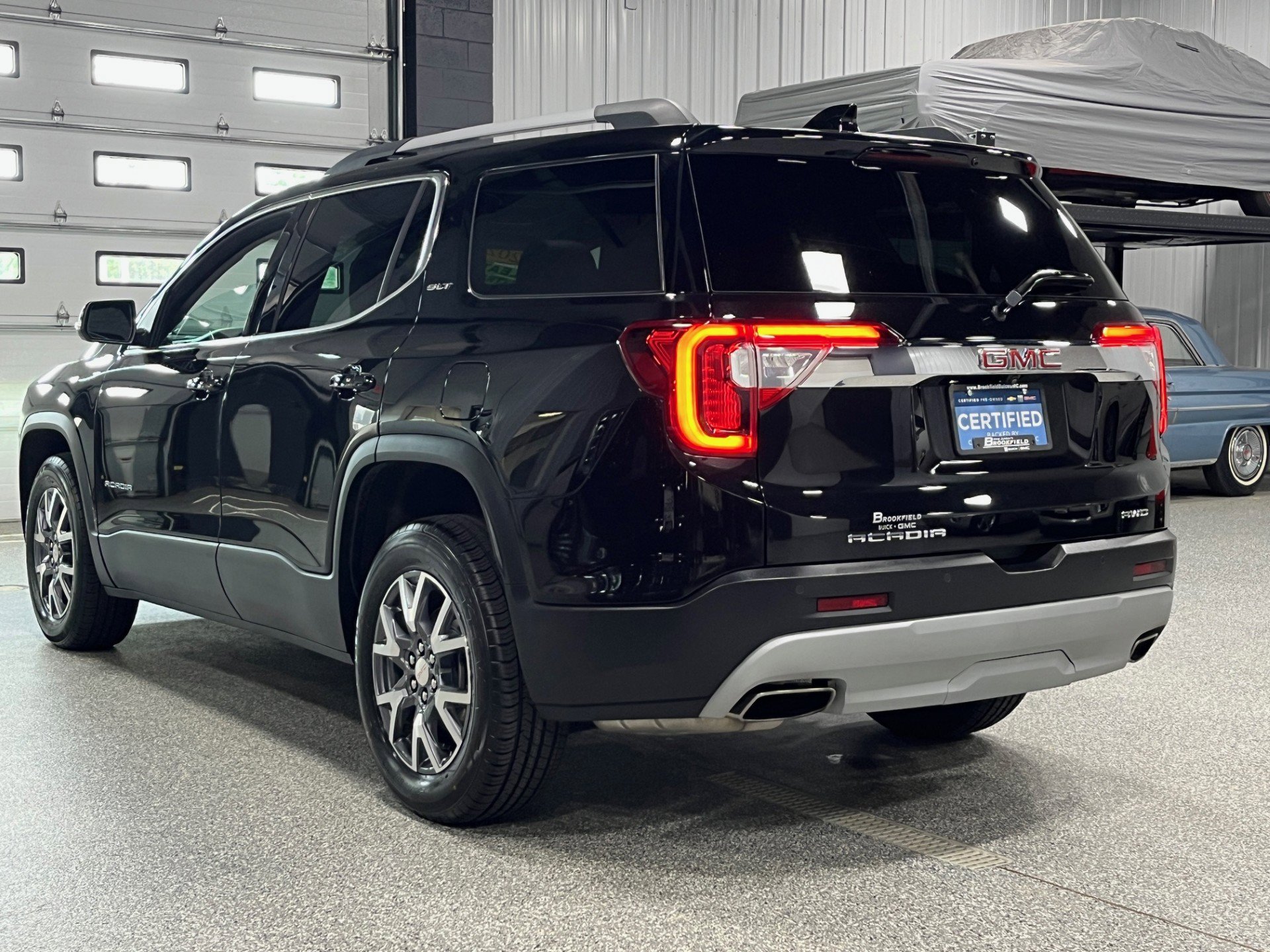 2023 Gmc Acadia SLT photo 3