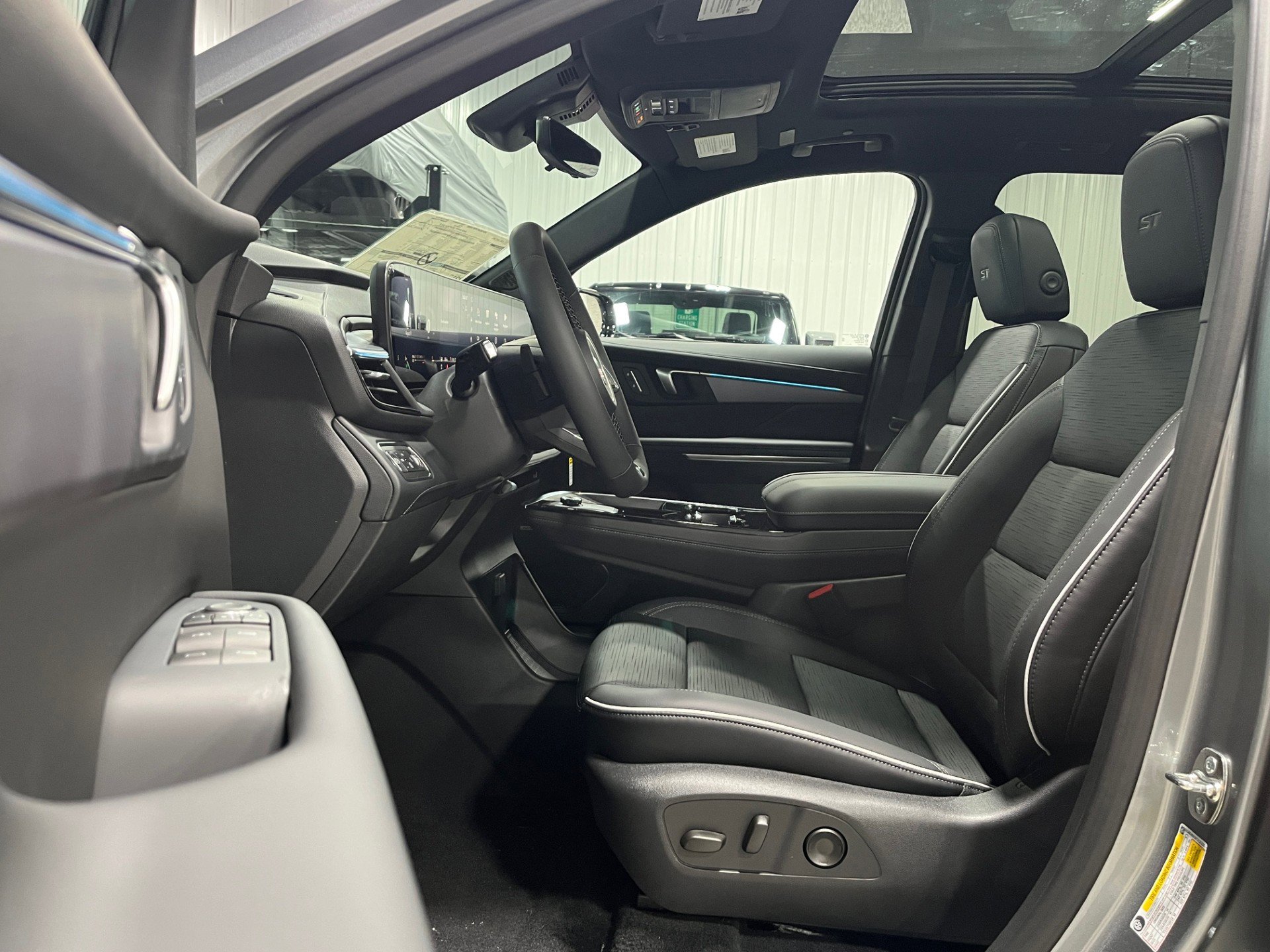 2026 Buick Enclave Sport Touring - Photo 11