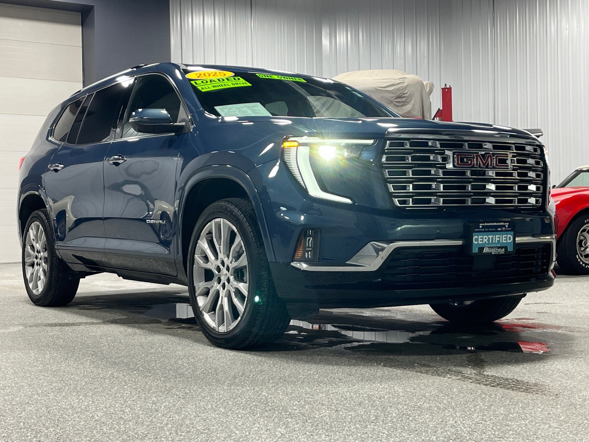 2025 GMC Acadia Denali - Photo 7