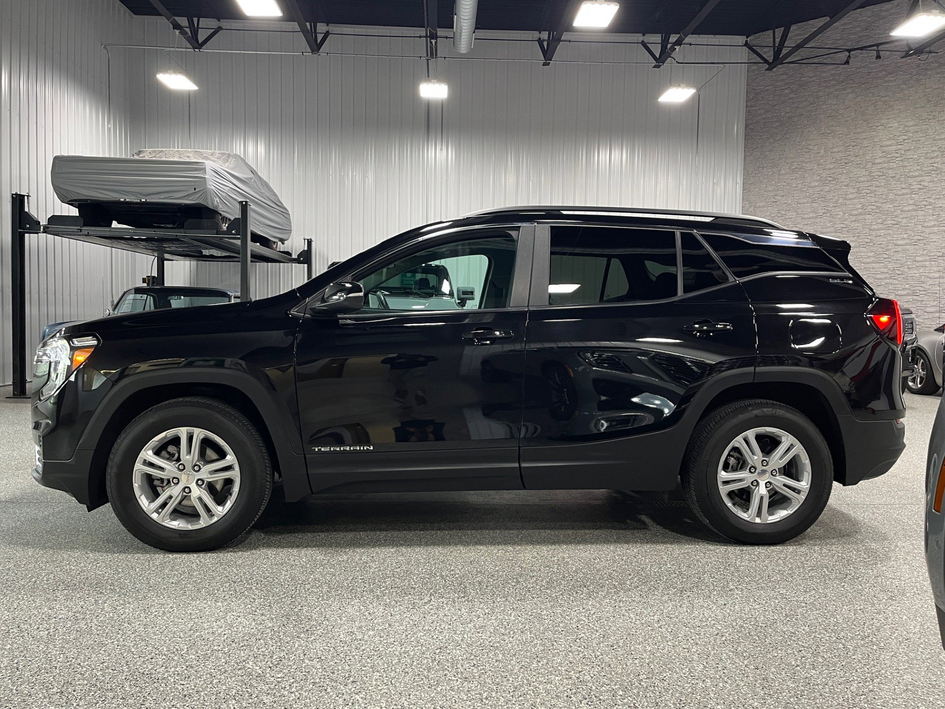Certified 2022 GMC Terrain SLE with VIN 3GKALTEVXNL108495 for sale in Brookfield, WI