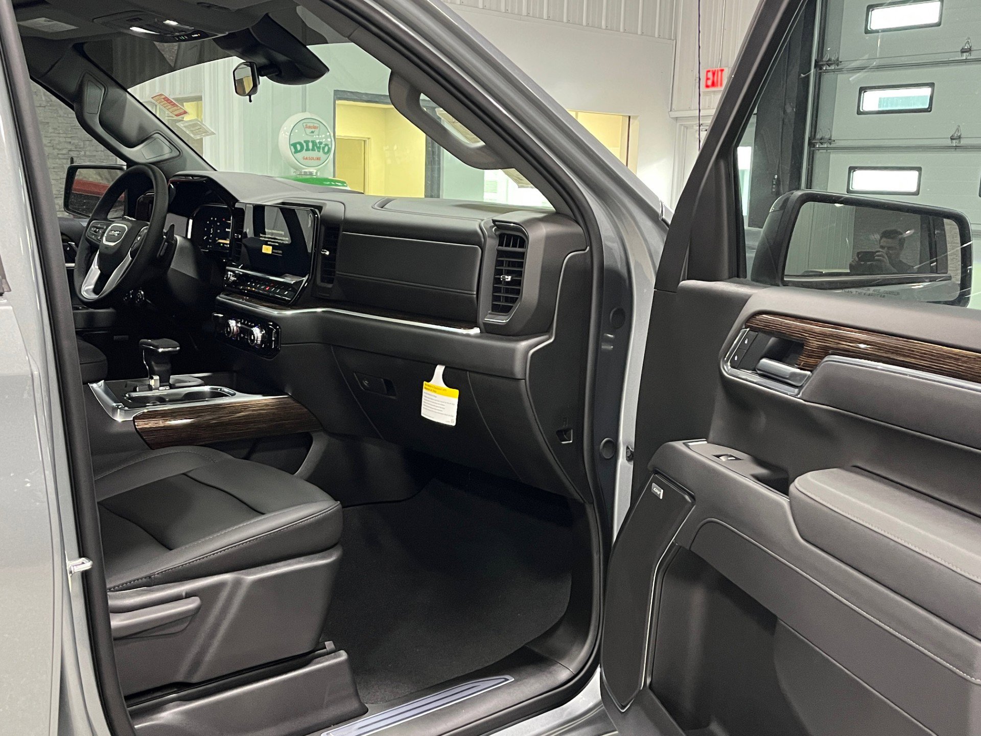 2026 GMC Sierra 1500 Elevation - Photo 9