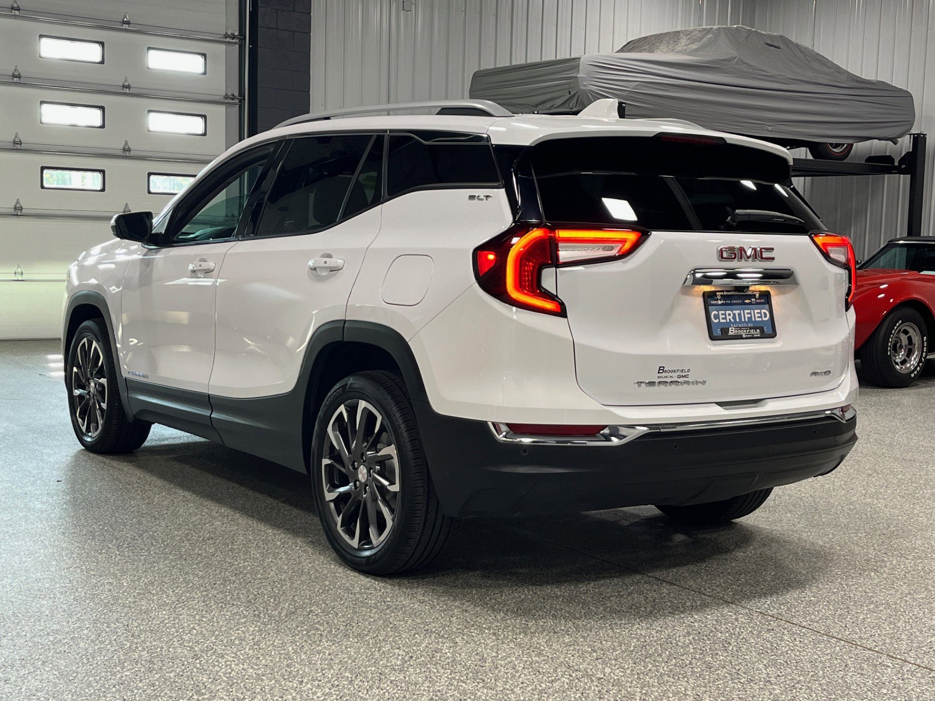 2022 Gmc Terrain SLT photo 2