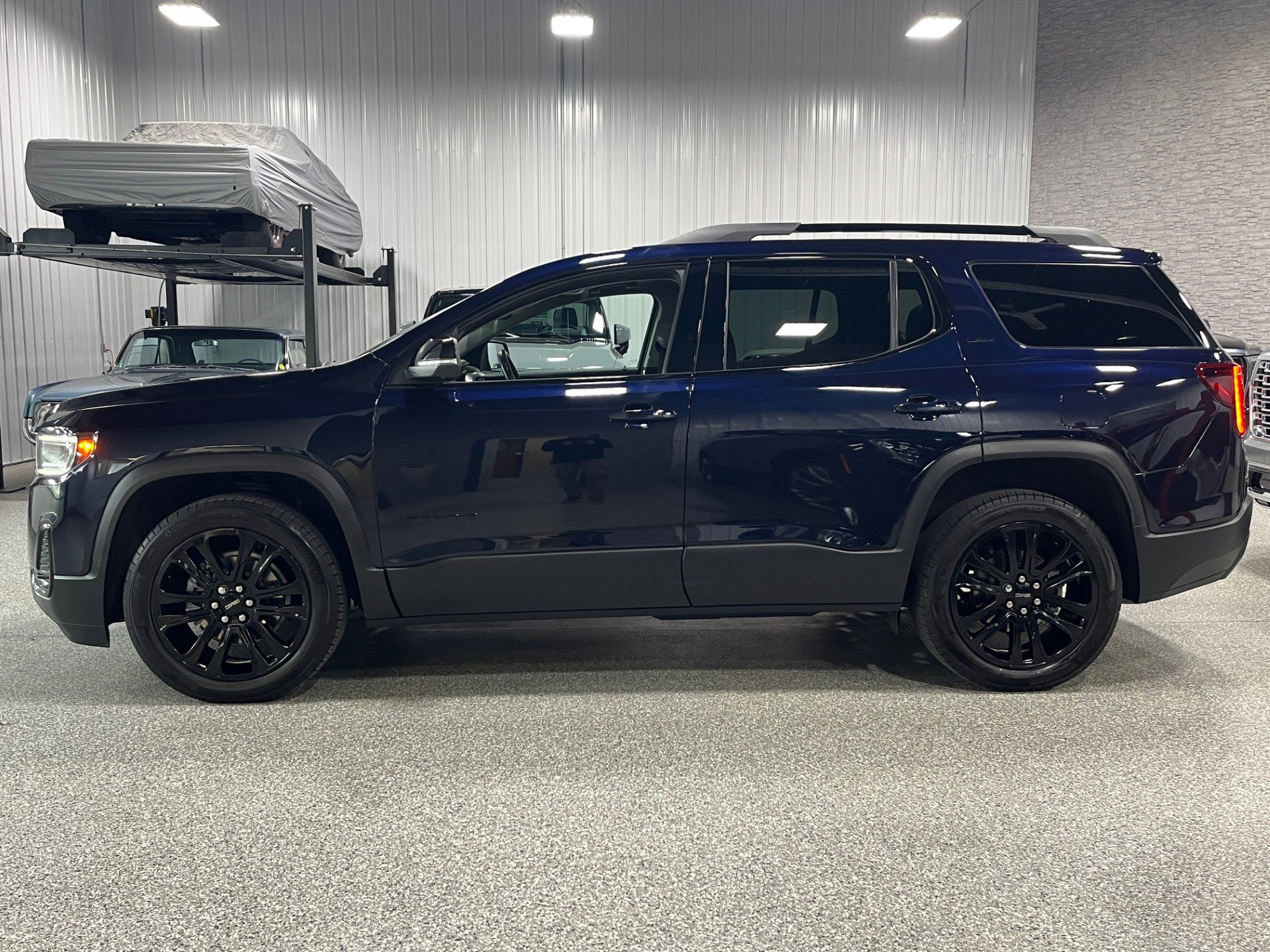 Certified 2022 GMC Acadia SLT with VIN 1GKKNULS6NZ150930 for sale in Brookfield, WI