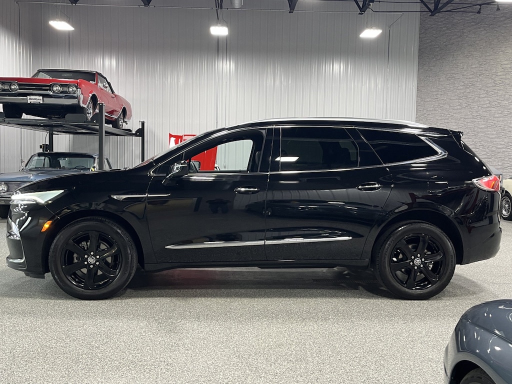 Used 2023 Buick Enclave Essence SUV