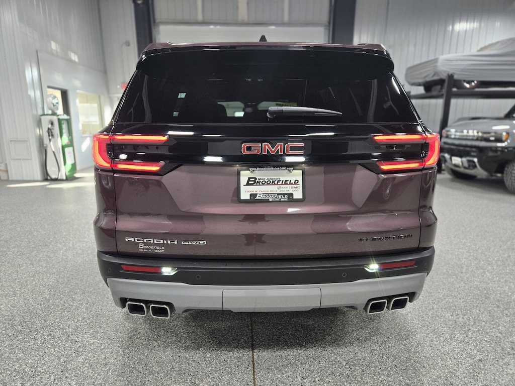 Used 2025 GMC Acadia Elevation SUV
