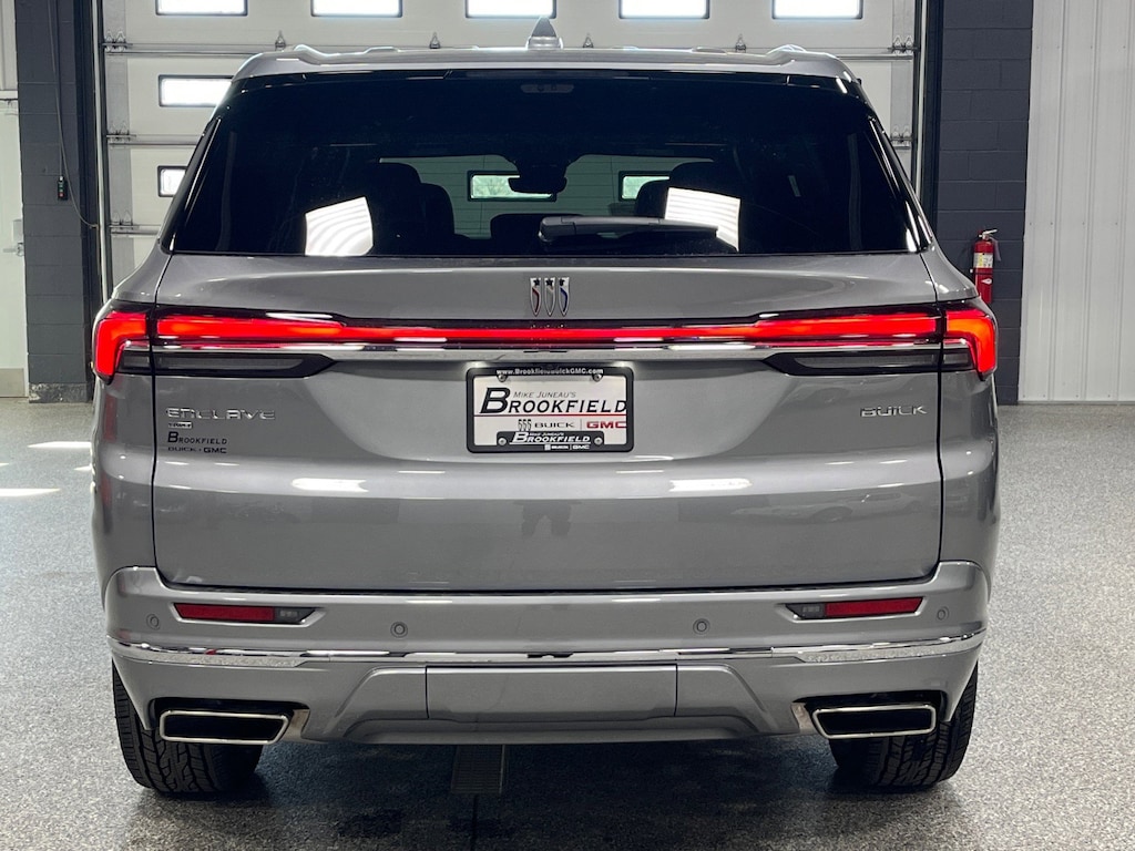 New 2026 Buick Enclave Avenir SUV