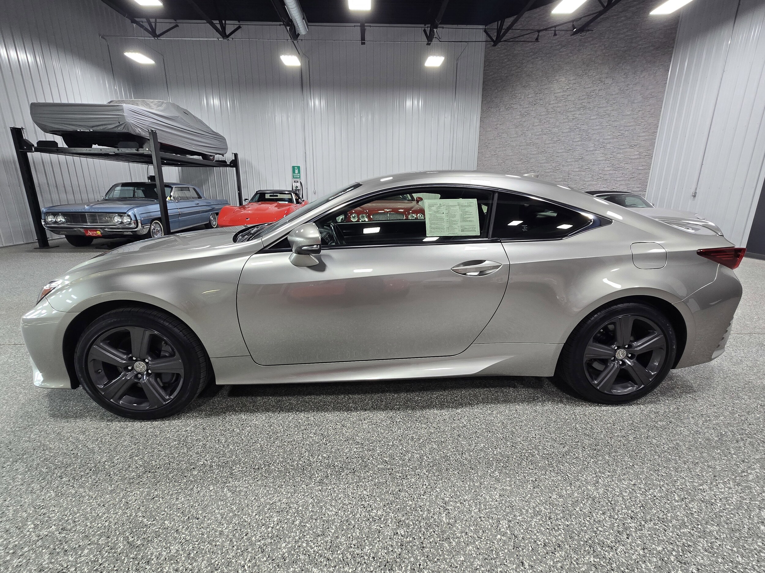 2017 Lexus RC 300 AWD photo 2