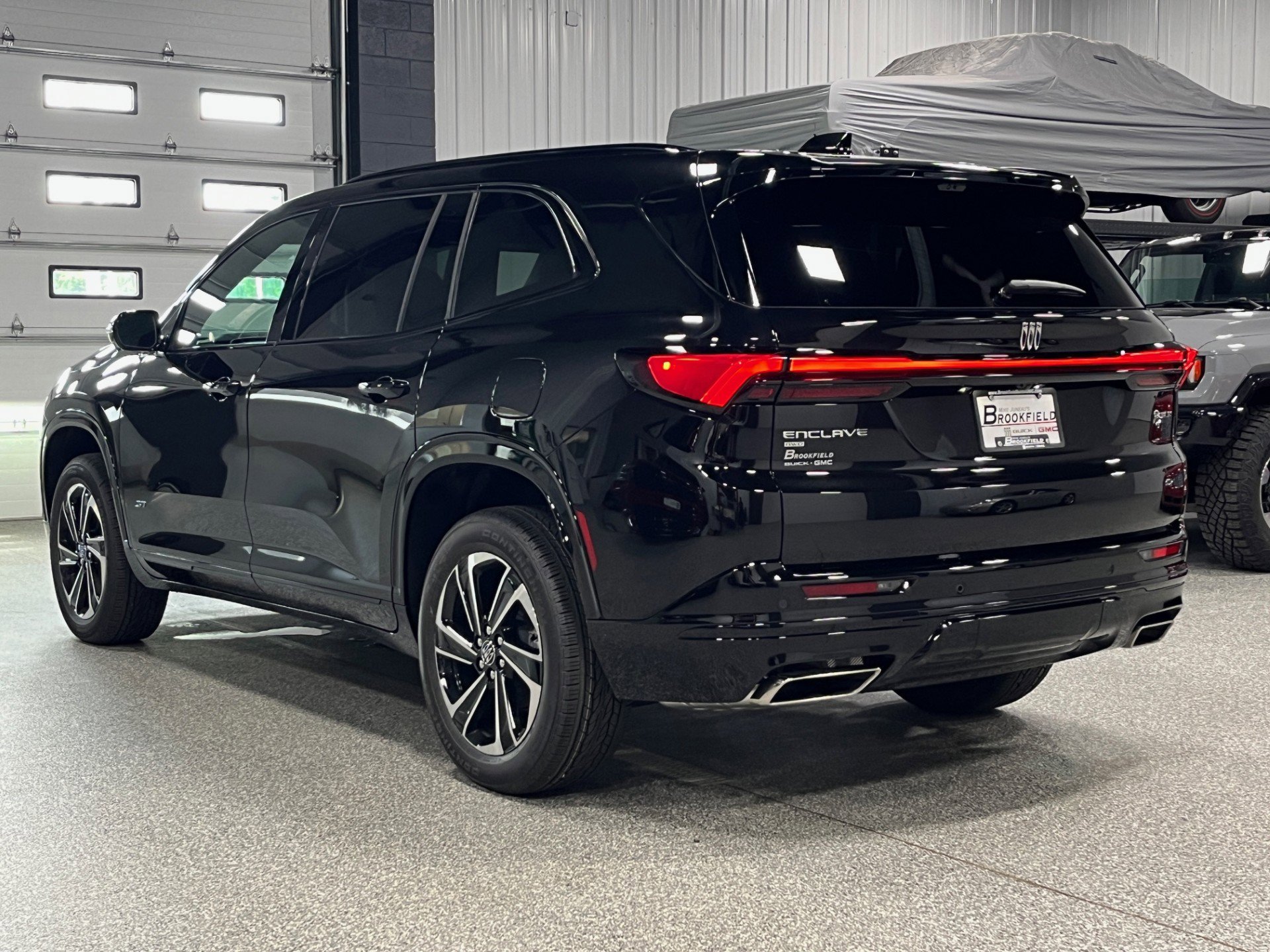 2026 Buick Enclave Sport Touring photo 2