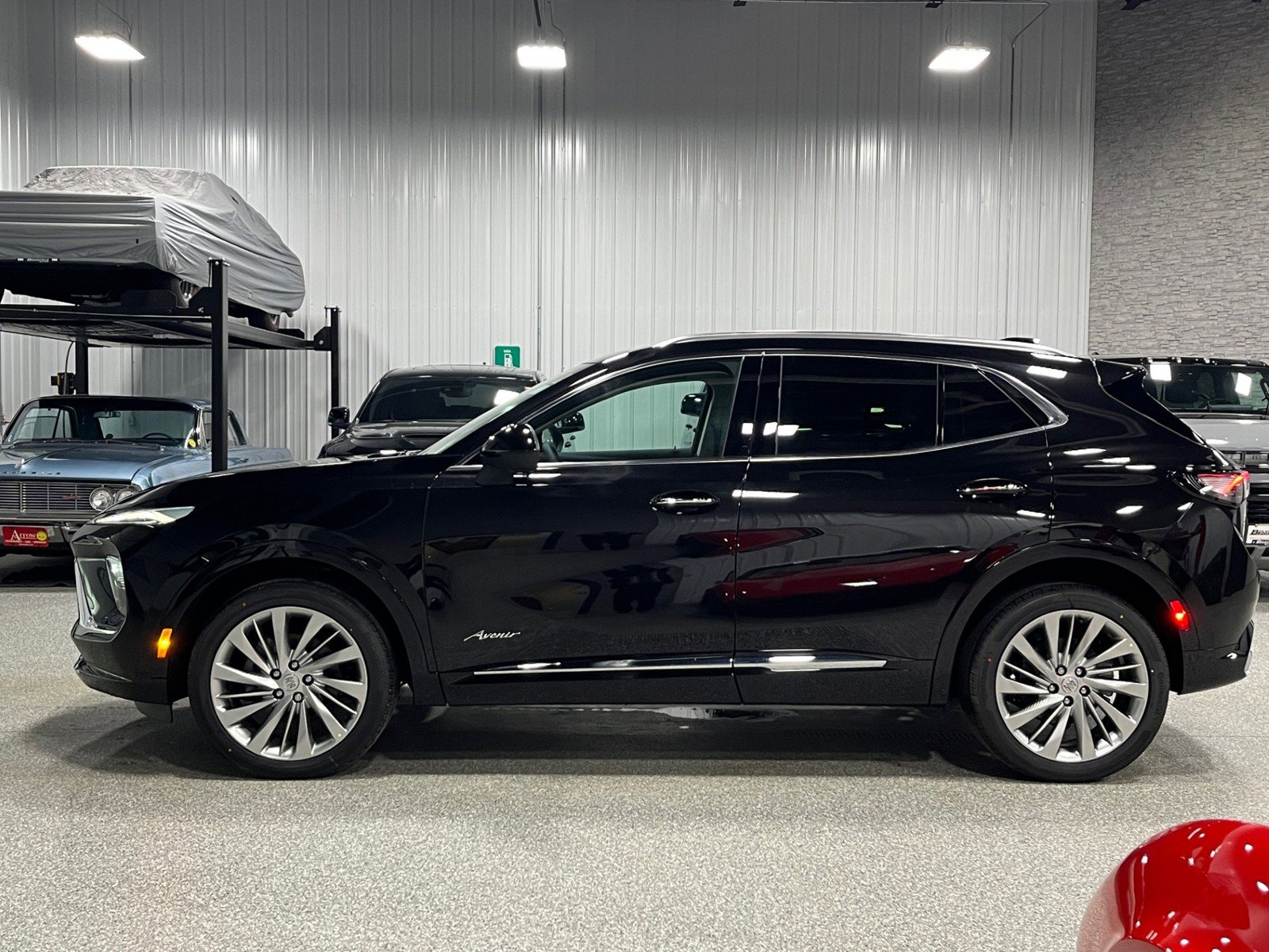 2025 Buick Envision Avenir photo 2