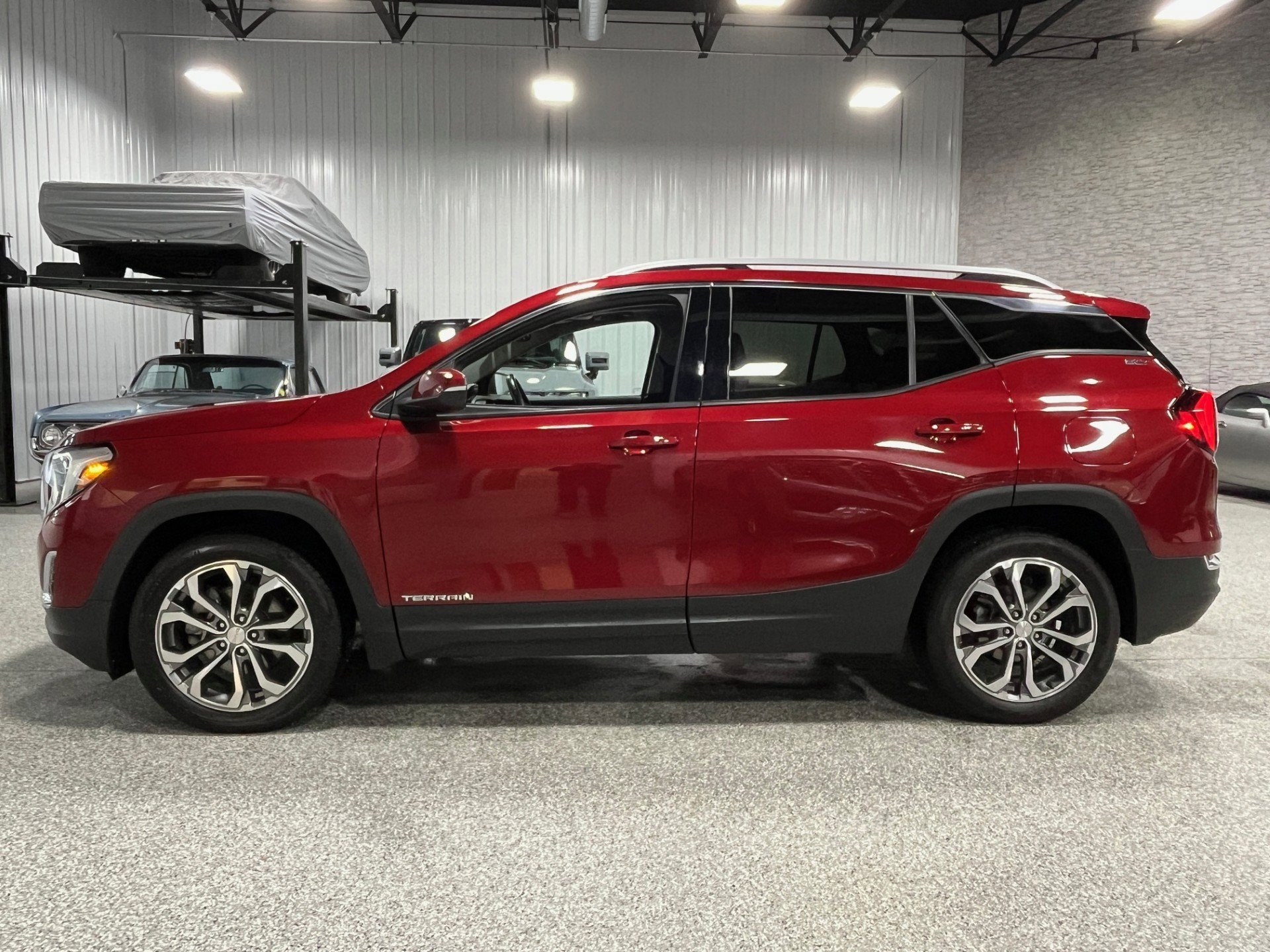 Used 2019 GMC Terrain SLT with VIN 3GKALPEX8KL361660 for sale in Brookfield, WI