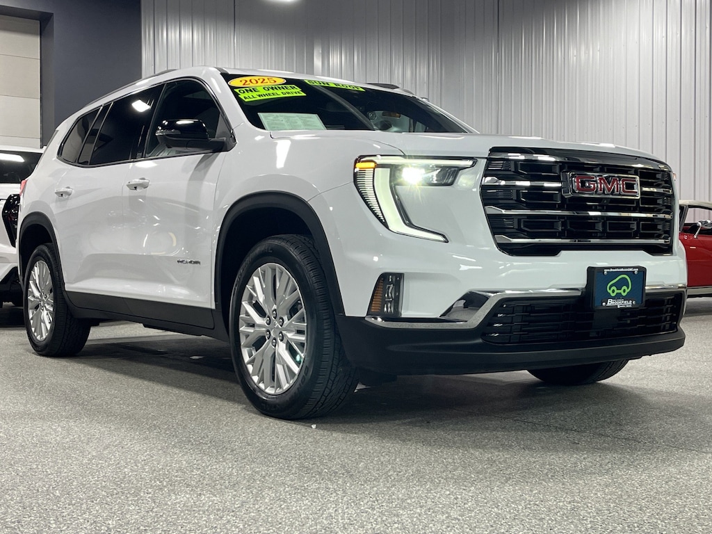 Used 2025 GMC Acadia Elevation SUV