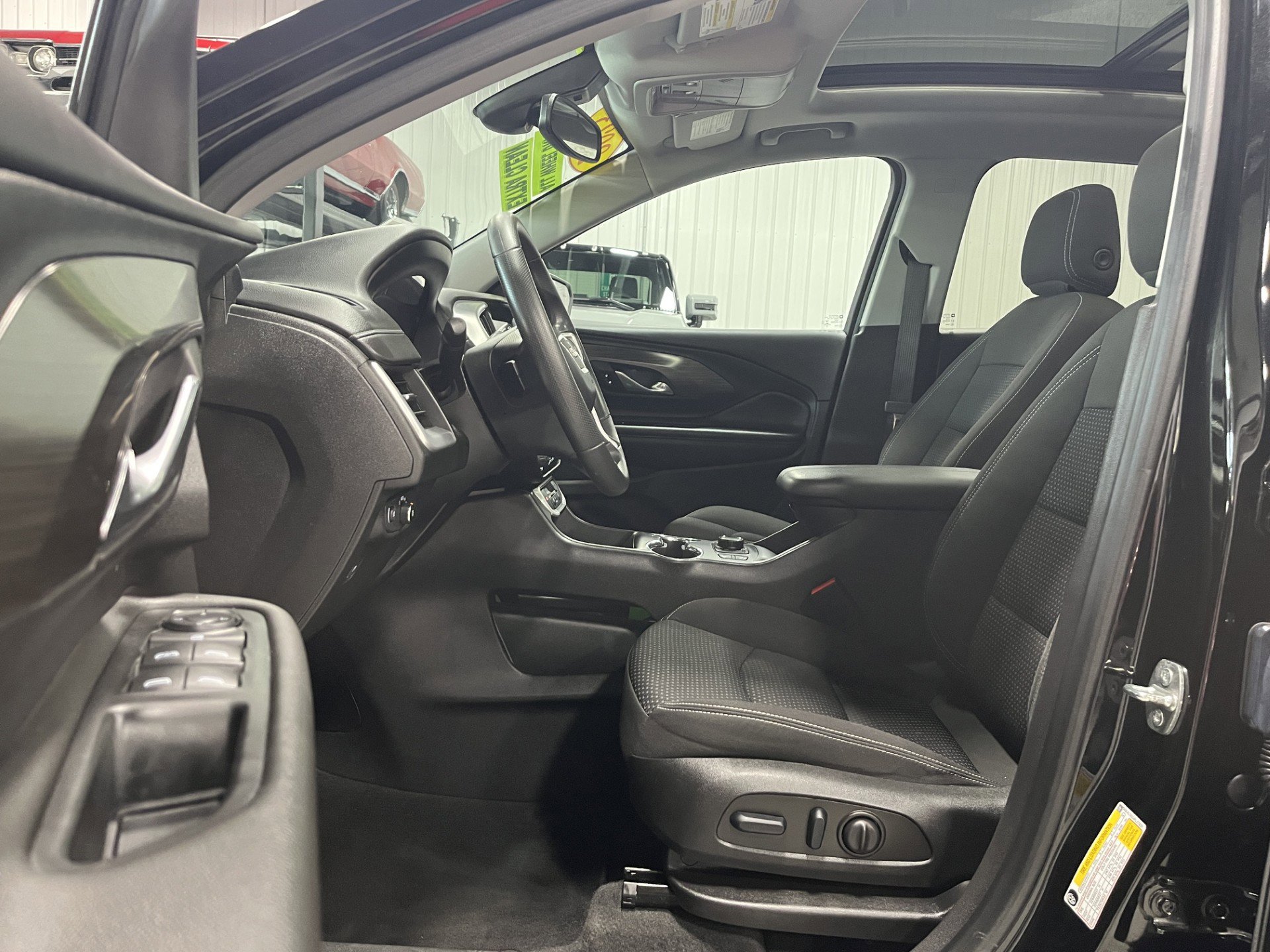 2023 GMC Terrain SLE - Photo 12