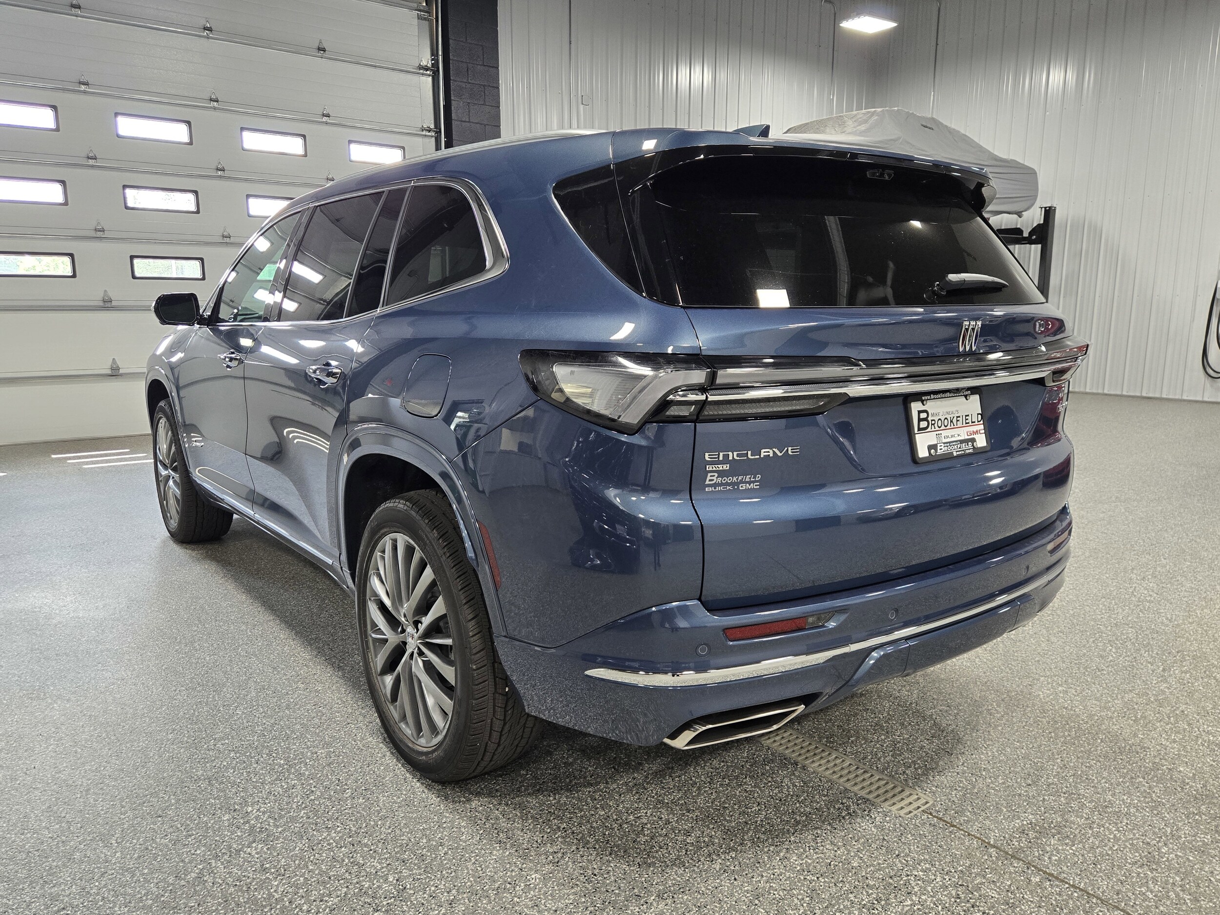 2026 Buick Enclave Avenir photo 3