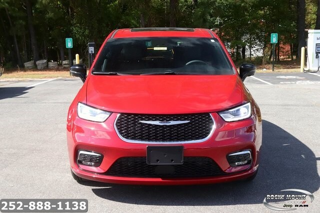 2025 Chrysler Pacifica photo 2