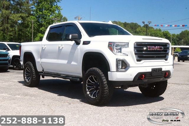 2019 GMC Sierra 4WD Crew Cab Standard Box AT4's photo
