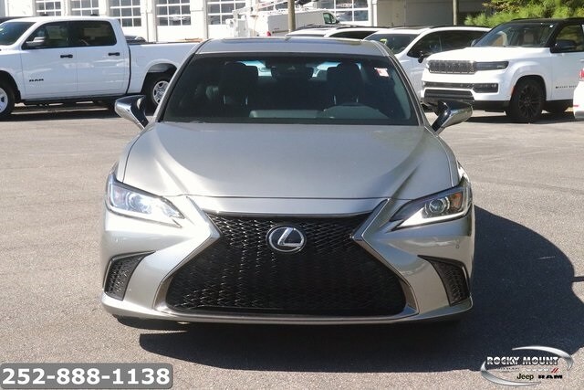 2021 Lexus ES 350 F SPORT photo 2