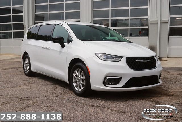 2024 Chrysler Pacifica