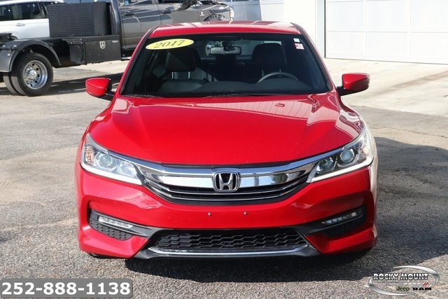 Used 2017 Honda Accord Sport SE with VIN 1HGCR2F14HA000587 for sale in Rocky Mount, NC