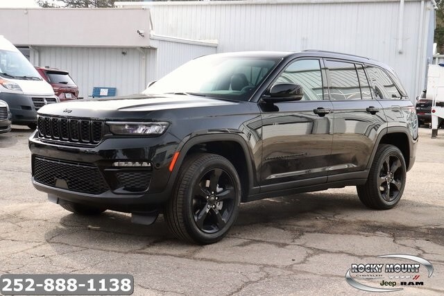 2025 Jeep Grand Cherokee Limited photo 3