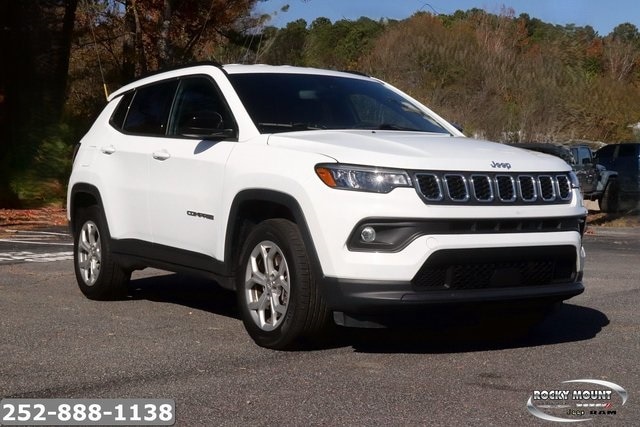 2024 Jeep Compass Latitude's photo