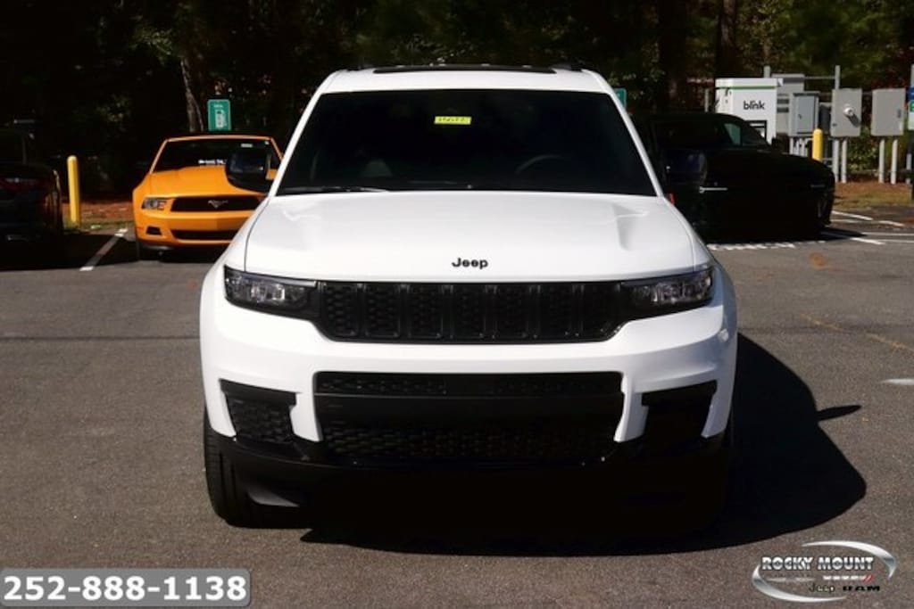 New 2025 Jeep Grand Cherokee L ALTITUDE X 4X4 Sport Utility