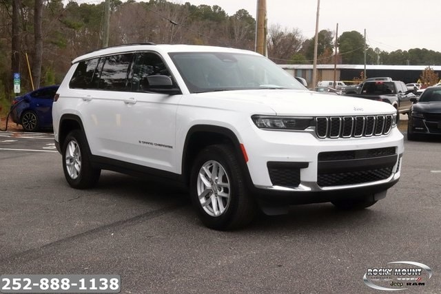 2023 Jeep Grand Cherokee L Laredo's photo