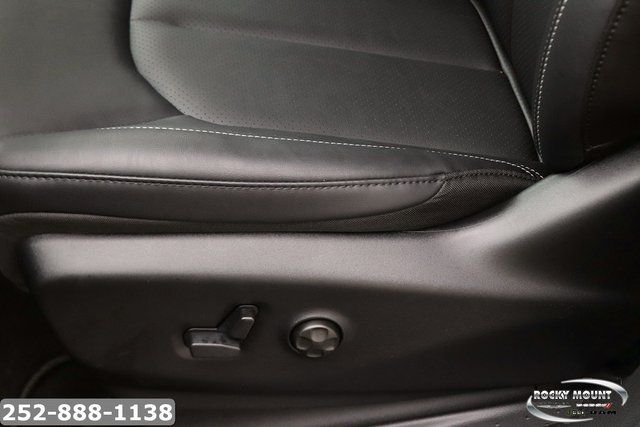 2026 Chrysler Pacifica Select - Photo 17